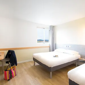 Hotel Ibis Budget St Raphael Centre Et Plage, Frejus