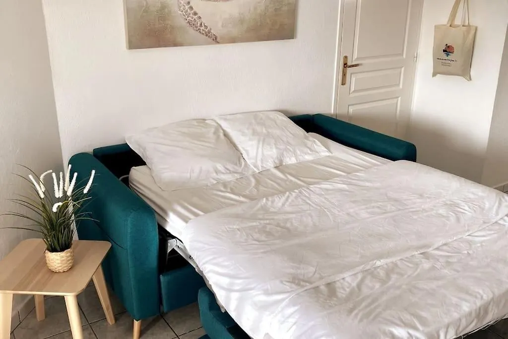 Apartment Port-Frejus, Le Paladien, Appartement 2 Pieces Climatise, Terrasse & Parking