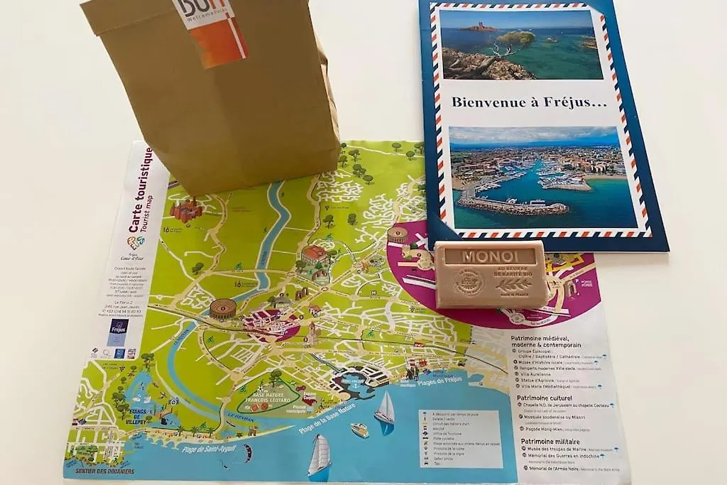 Port-Frejus, Le Paladien, Appartement 2 Pieces Climatise, Terrasse & Parking Apartment