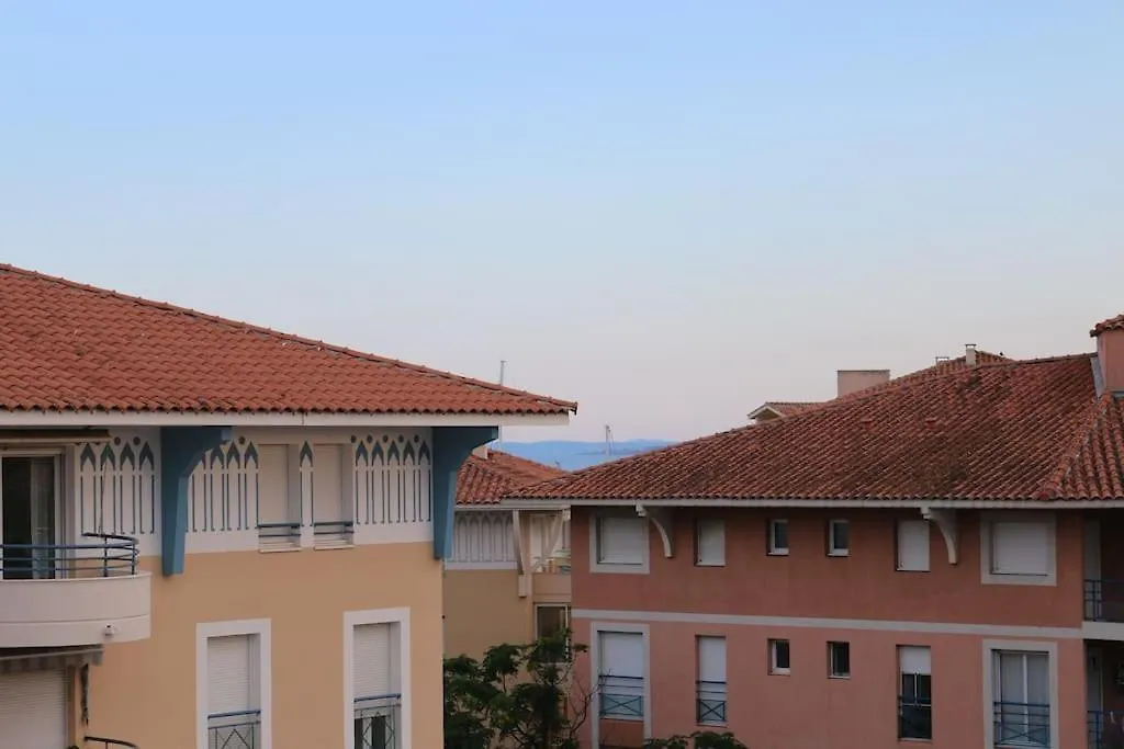 Port-Frejus, Le Paladien, Appartement 2 Pieces Climatise, Terrasse & Parking