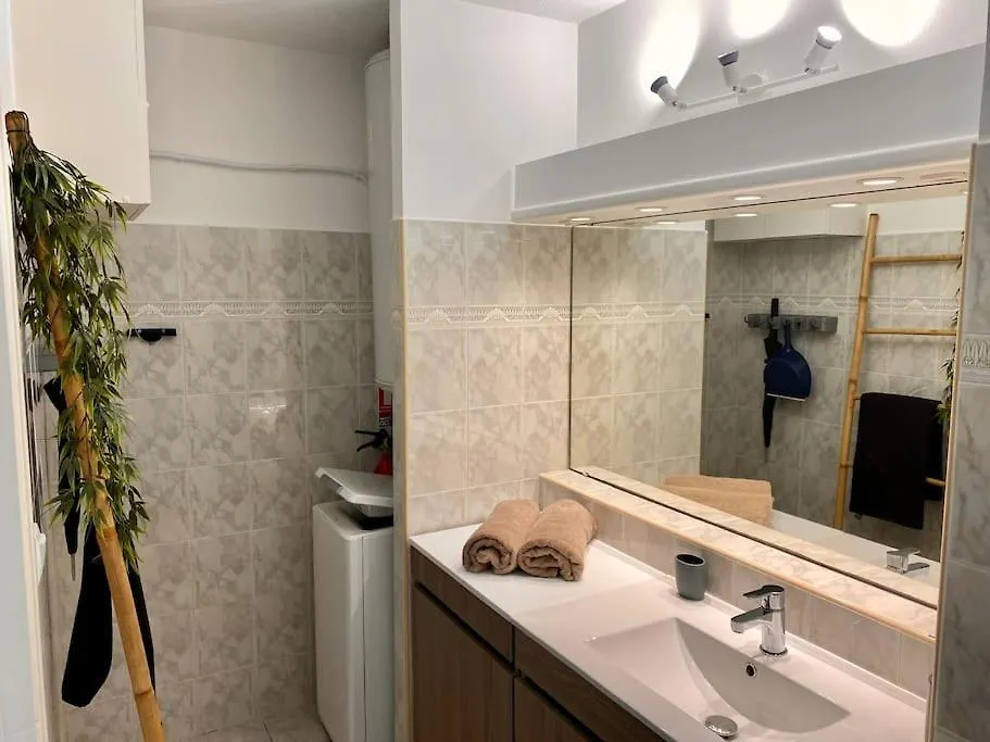Apartment Port-Frejus, Le Paladien, Appartement 2 Pieces Climatise, Terrasse & Parking